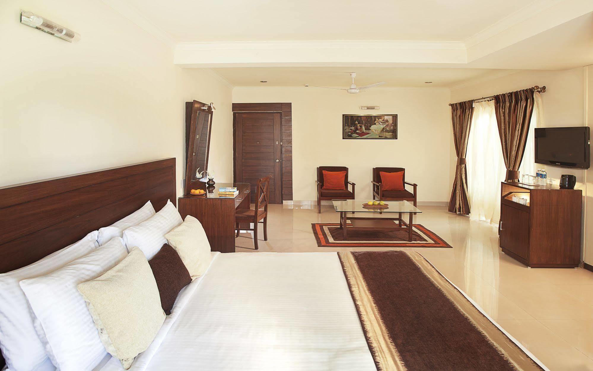 Crystal By Morpho, Goa Villagio Resort Betalbatim Luaran gambar